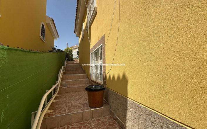 Image No.26-3 Bed Villa for sale