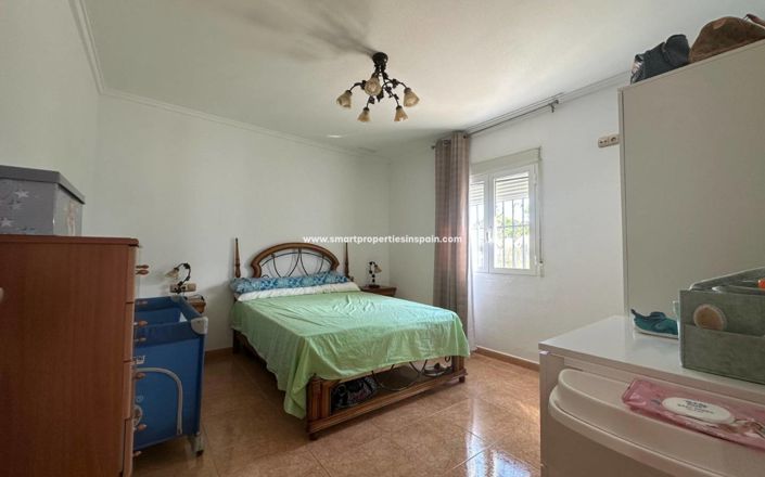 Image No.18-3 Bed Country House for sale