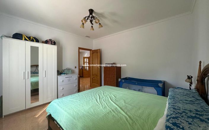 Image No.19-3 Bed Country House for sale