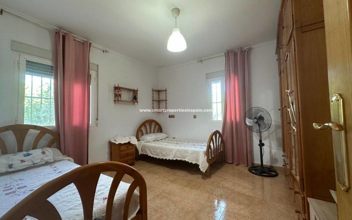 Image No.23-3 Bed Country House for sale