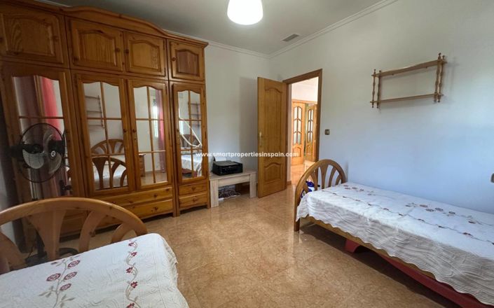 Image No.24-3 Bed Country House for sale