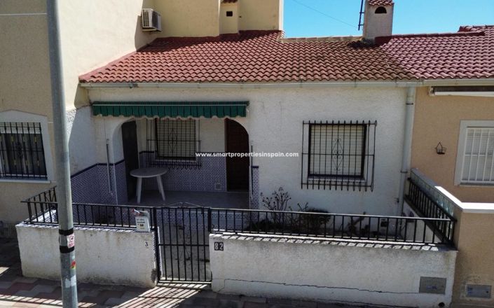 Image No.21-3 Bed Townhouse for sale