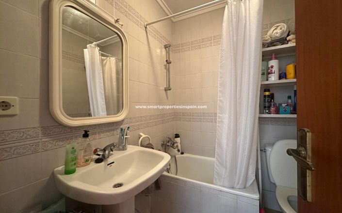 Image No.13-3 Bed Townhouse for sale