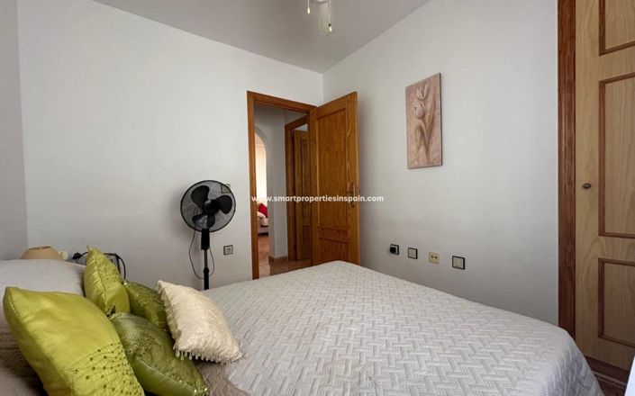 Image No.17-3 Bed Property for sale