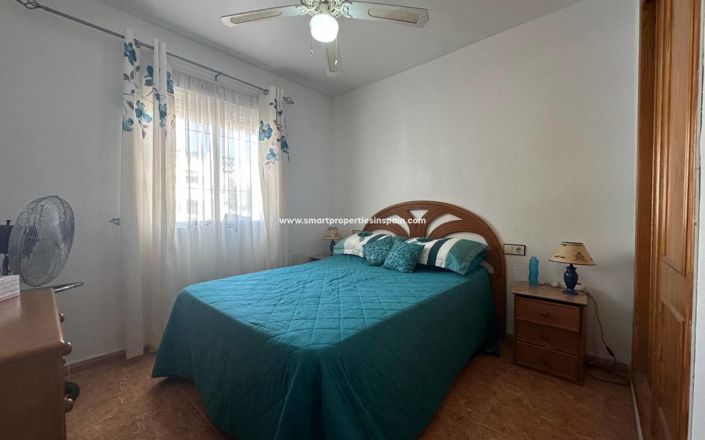 Image No.20-3 Bed Property for sale