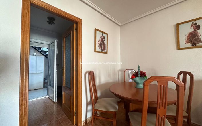 Image No.8-3 Bed Property for sale