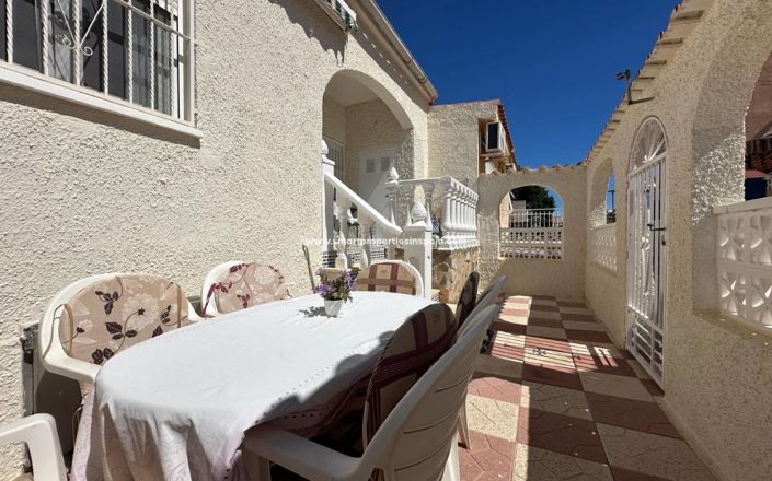 Image No.2-3 Bed Townhouse for sale