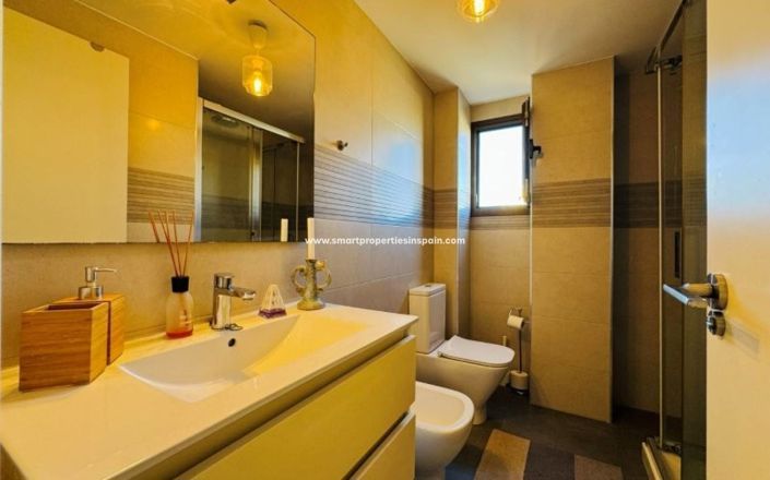 Image No.19-3 Bed Apartment for sale