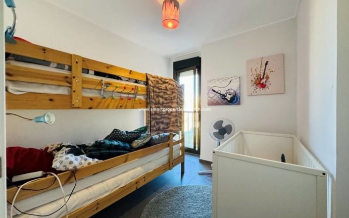 Image No.24-3 Bed Apartment for sale