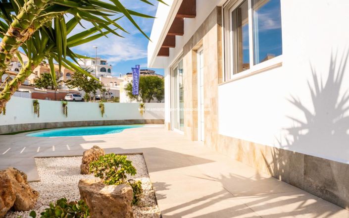 Image No.17-3 Bed Villa for sale
