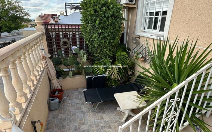 Image No.14-2 Bed Townhouse for sale
