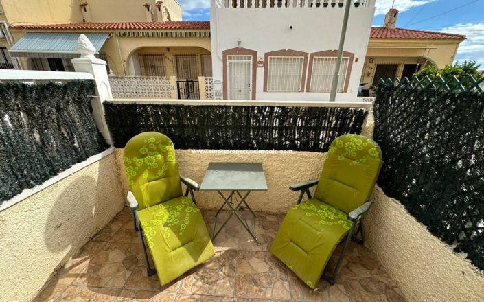 Image No.12-3 Bed Townhouse for sale