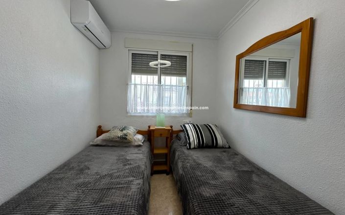 Image No.23-3 Bed Townhouse for sale