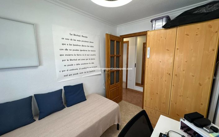 Image No.25-3 Bed Townhouse for sale