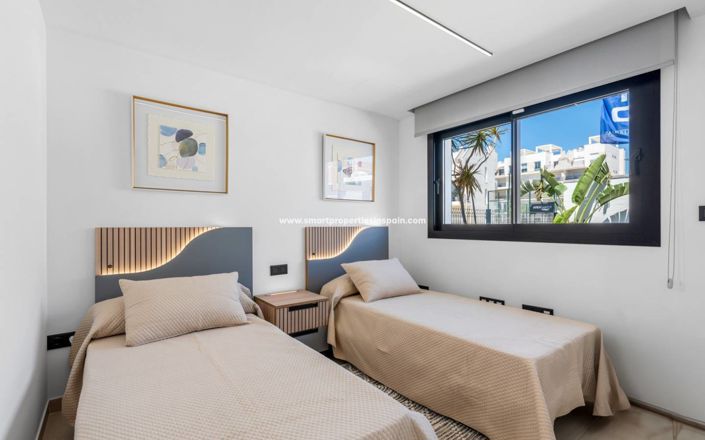 Image No.18-2 Bed Apartment for sale