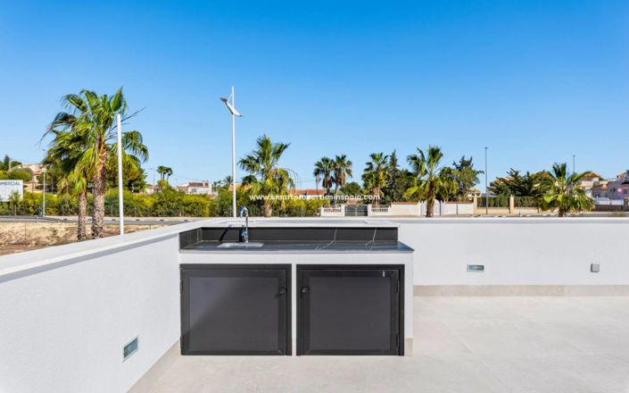 Image No.31-3 Bed Villa for sale