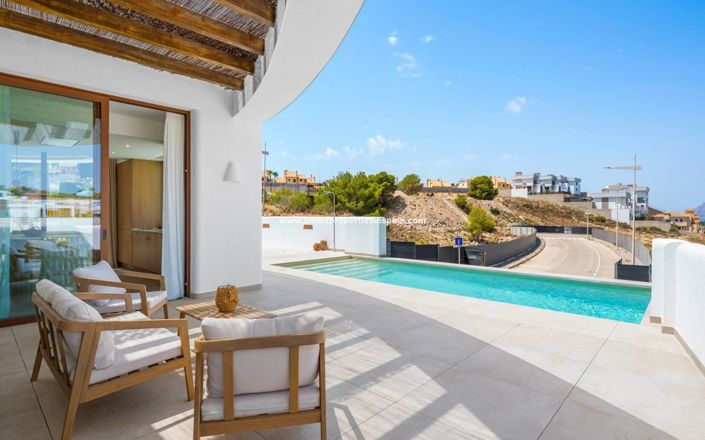 Image No.25-4 Bed Villa for sale