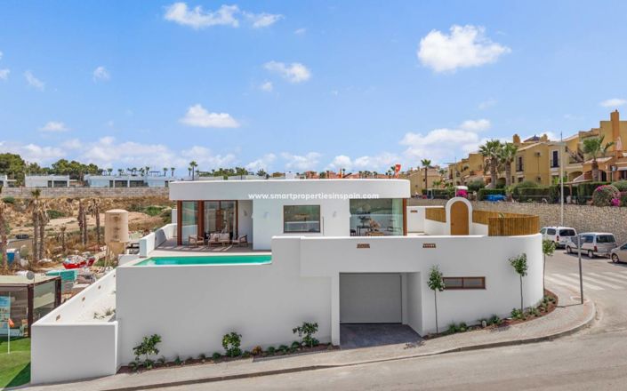 Image No.32-4 Bed Villa for sale