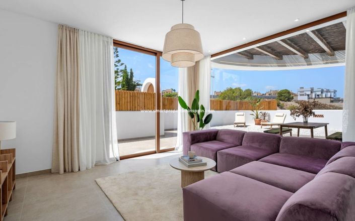 Image No.6-4 Bed Villa for sale