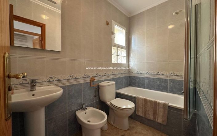 Image No.15-3 Bed Villa for sale