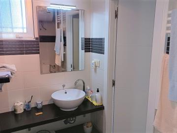 bathroom-2