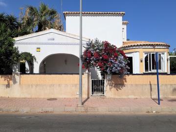 Villa / Détaché de 2 chambres à vendre à La Florida