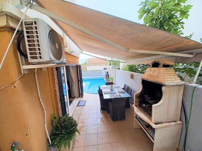 Image No.6-4 Bed Villa / Detached for sale