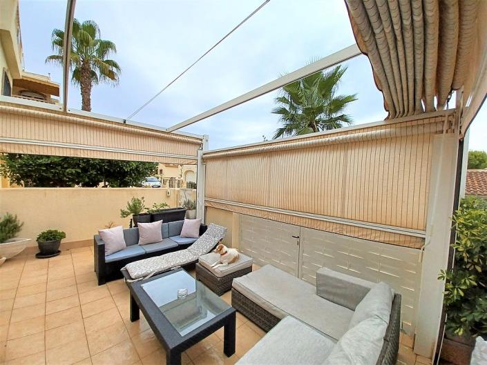 Image No.3-4 Bed Villa / Detached for sale