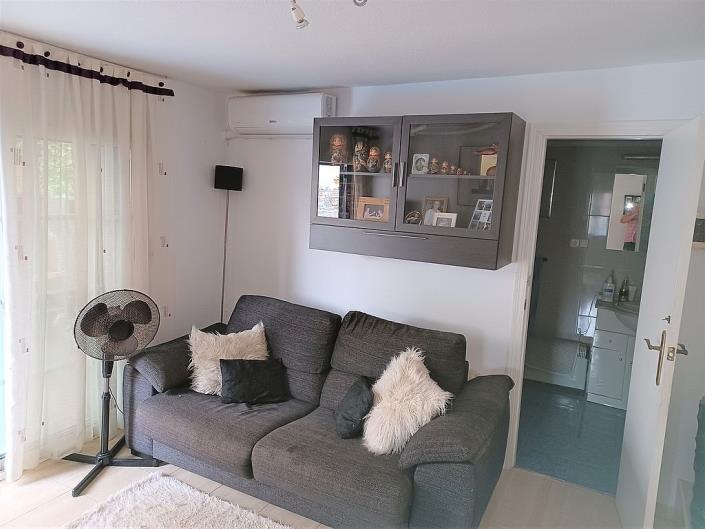 Image No.10-4 Bed Villa / Detached for sale