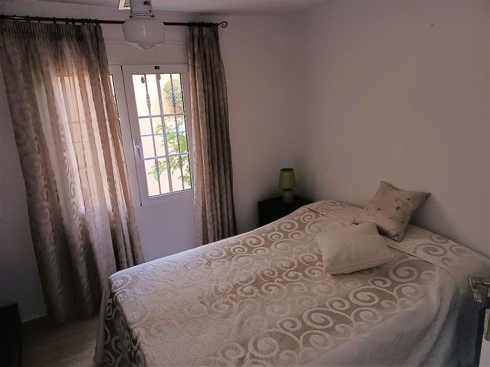 Image No.12-4 Bed Villa / Detached for sale