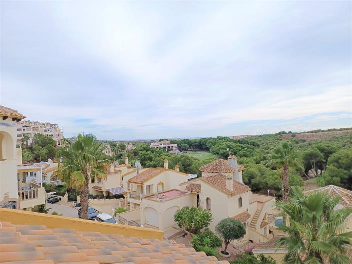 Image No.31-4 Bed Villa / Detached for sale