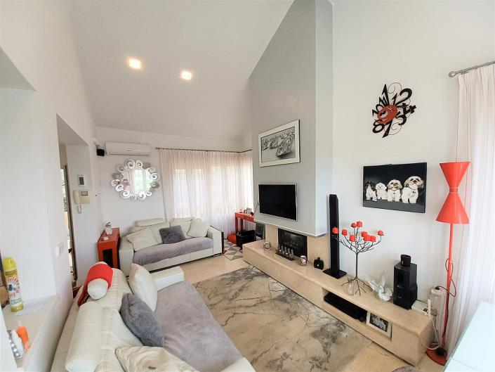 Image No.27-4 Bed Villa / Detached for sale