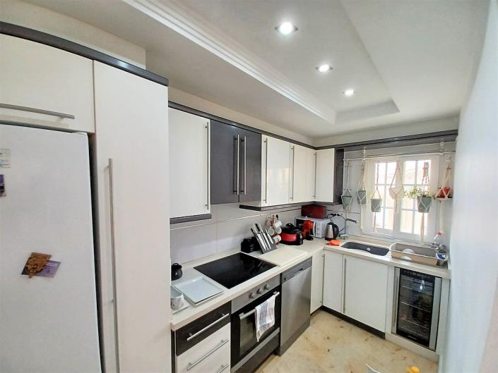 Image No.25-4 Bed Villa / Detached for sale