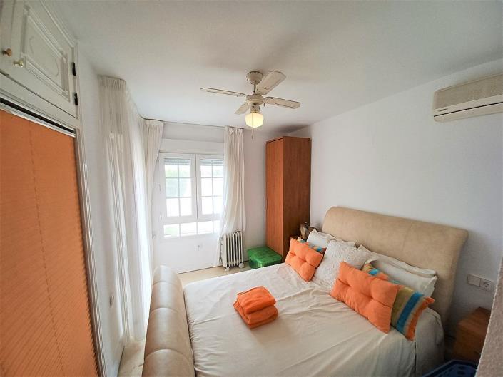 Image No.22-4 Bed Villa / Detached for sale