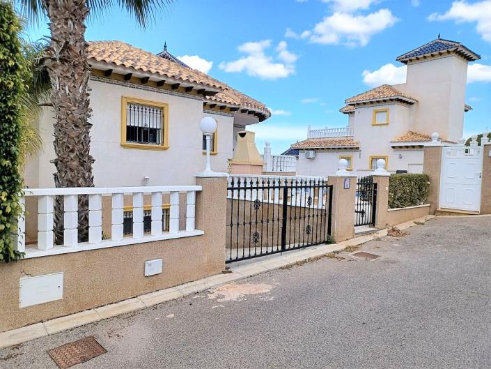 Image No.3-Villa de 5 chambres à vendre à Villamartin