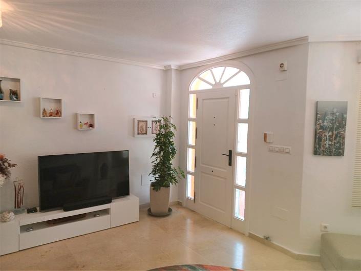 Image No.2-3 Bed House for sale