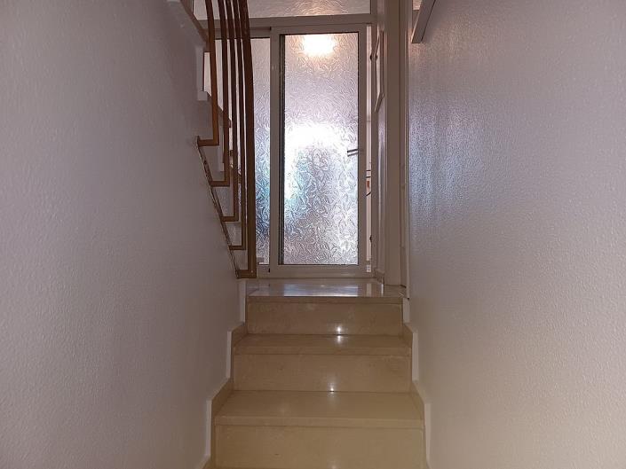 Image No.15-3 Bed House for sale