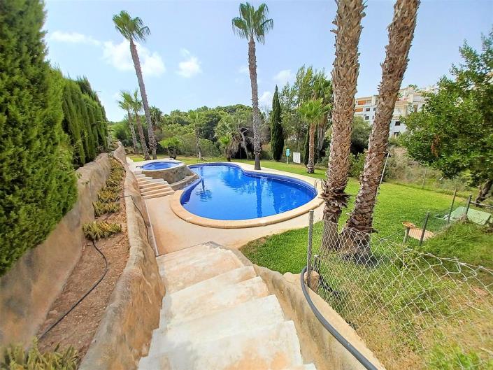 Image No.41-3 Bed House for sale