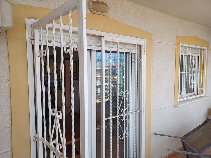 Image No.20-2 Bed Apartment for sale