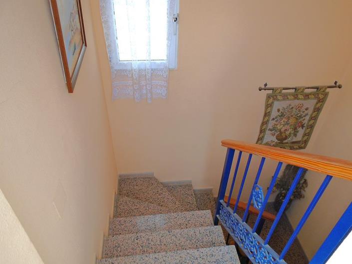 Image No.15-3 Bed House for sale