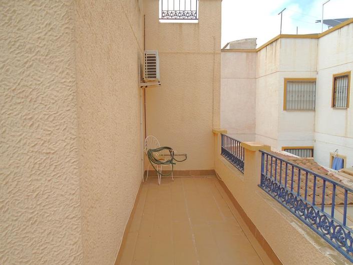 Image No.14-3 Bed House for sale