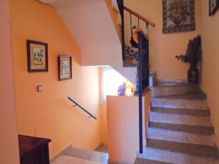 Image No.25-3 Bed House for sale