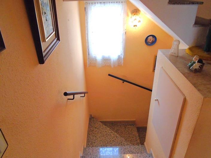 Image No.18-3 Bed House for sale