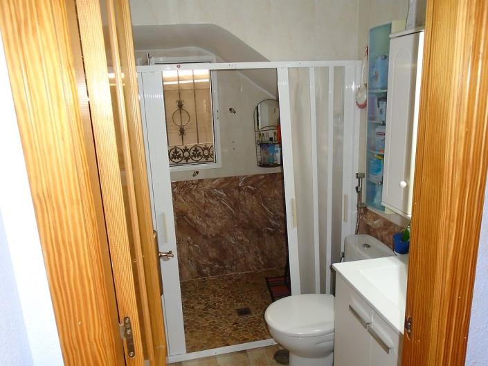 Image No.36-3 Bed House for sale