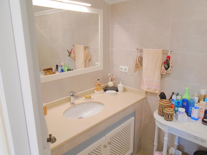 Image No.12-3 Bed Villa for sale