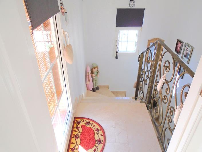 Image No.20-3 Bed Villa for sale