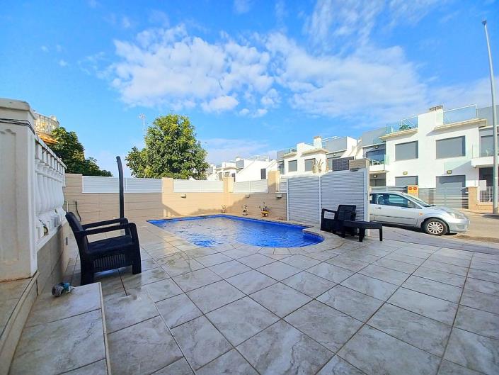 Image No.6-3 Bed Villa / Detached for sale