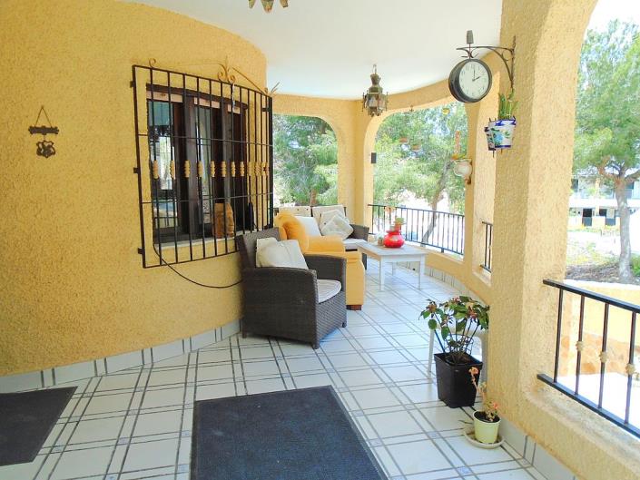 Image No.49-6 Bed Villa / Detached for sale