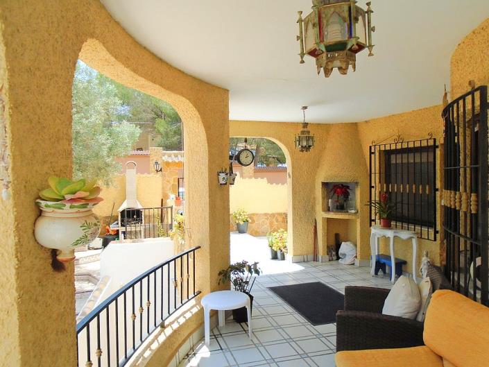 Image No.50-6 Bed Villa / Detached for sale