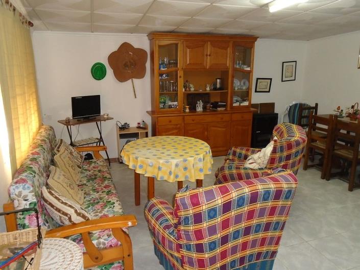 Image No.14-6 Bed House for sale